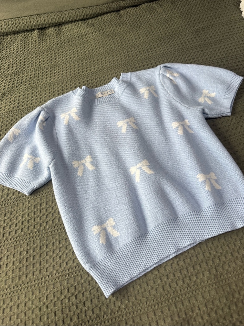 Women’s Light Blue Bow Knit Short-Sleeve Top